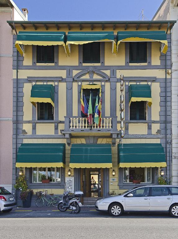 Hotel Bahia 비아레지오 외부 사진